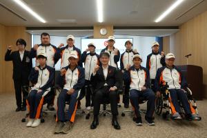 記念撮影の様子