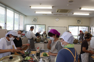 えがお食堂よしき