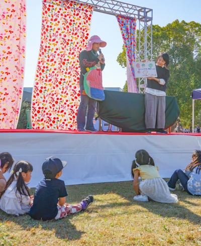 ステージイベント（食育紙芝居）の様子