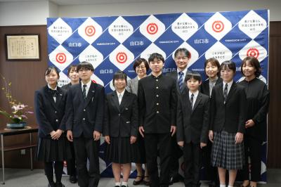 記念撮影の様子