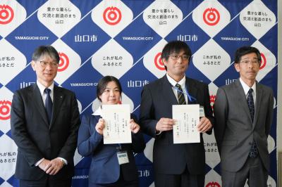 記念撮影の様子