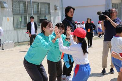 教室終了後のハイタッチ
