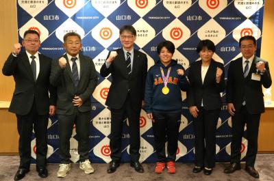 記念撮影の様子