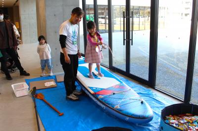 「習い事ランド山口」で体験する子どもたちの様子