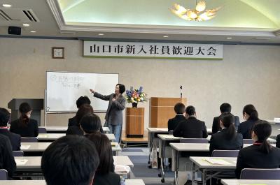 記念講演会の様子