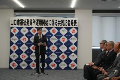 市長あいさつの様子