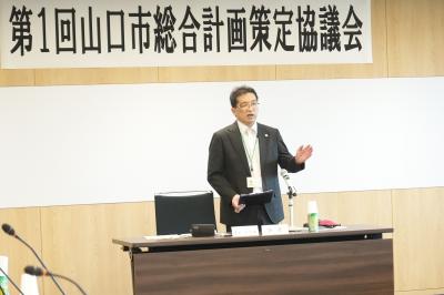 重松会長あいさつの様子