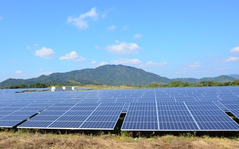 昨年運用開始した「内浜ソーラー1発電所」