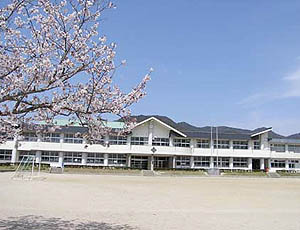 陶小学校