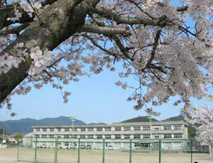 湯田中学校