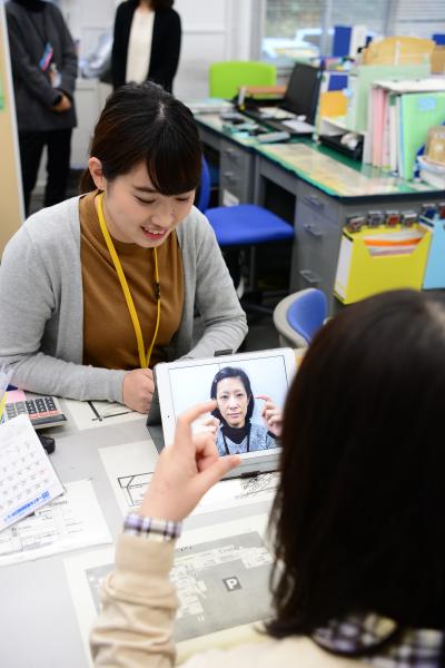 遠隔手話通訳サービス