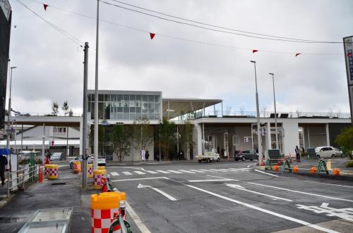 駅北口前の様子