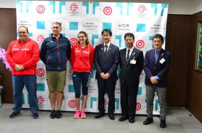 参加者の集合写真