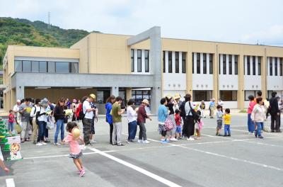 新しい小郡地域交流センターの外観