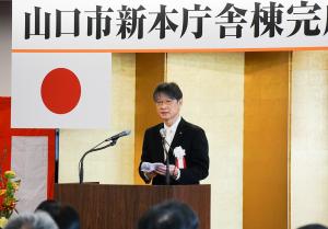 市長のあいさつの様子