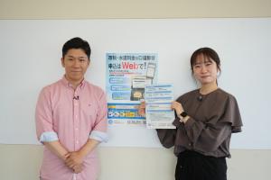 yab山口朝日放送の田中アナウンサー（左）と収納課の糸山さん（右）