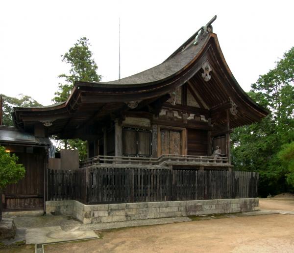 今八幡宮本殿