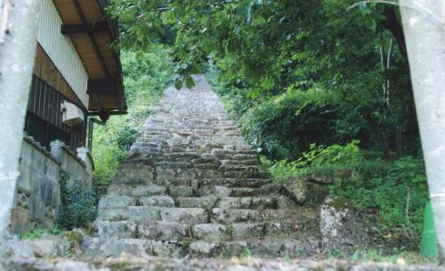 下柚木祇園社 参道石段